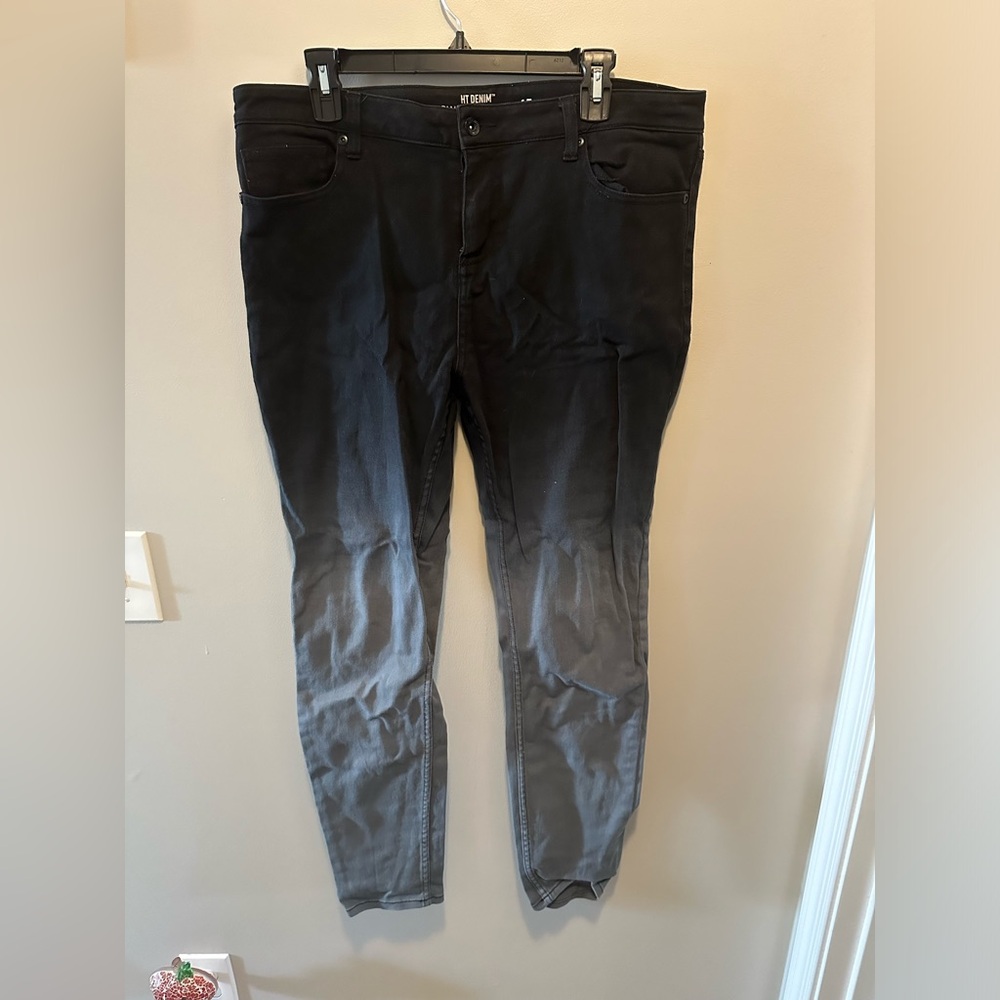 Low rise skinny jeans